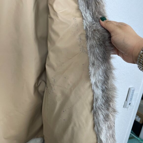 Olympia Vest Womens Medium Faux Fur Sleeveless Reversible Open Front Gray White - Picture 5 of 11